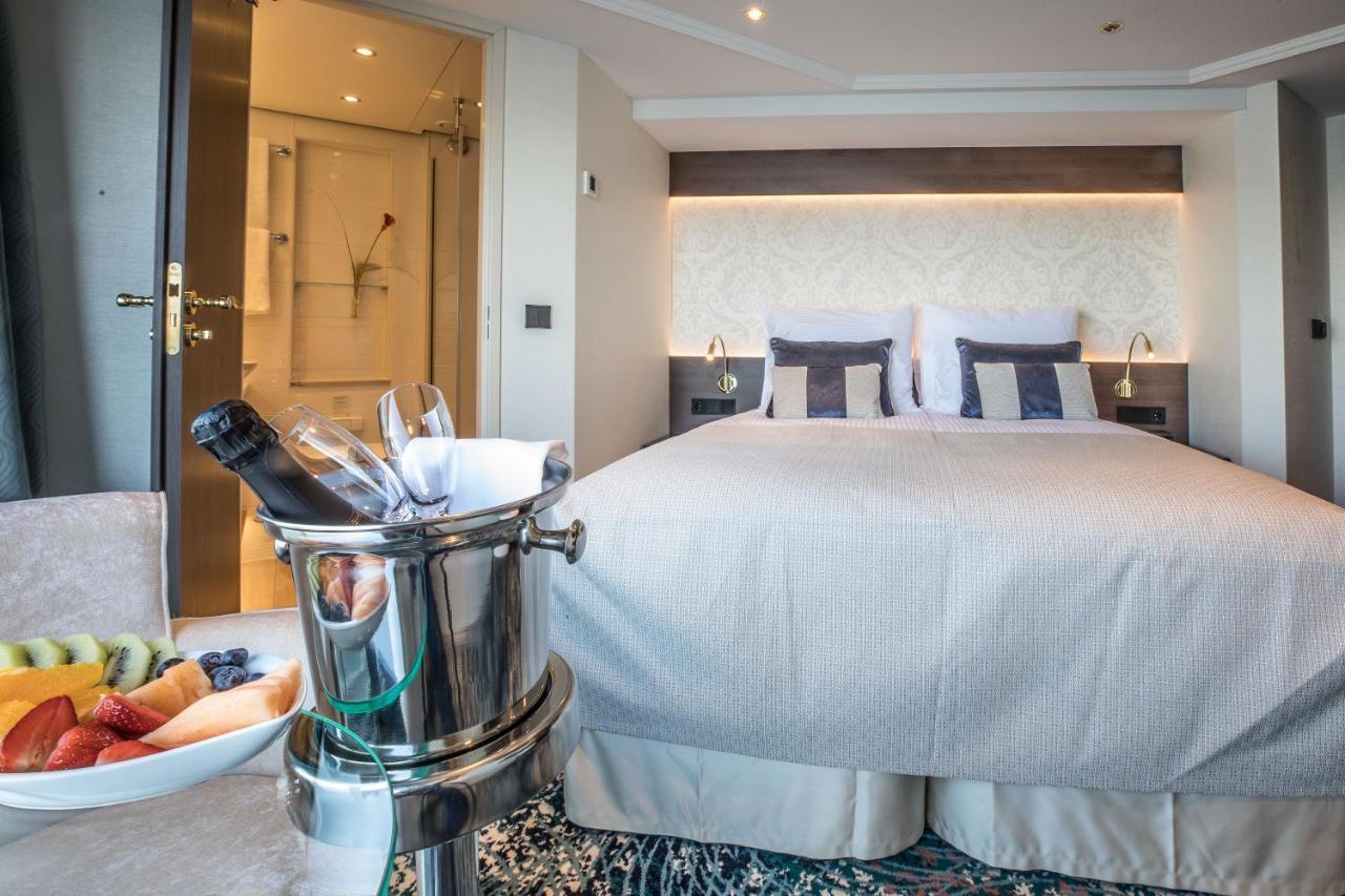Viva Riverside 4 Koeln Exterior foto